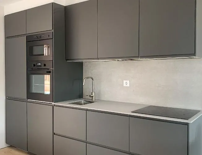 Acogedor Con Terraza Y Parking Publico En Apartmán Comillas